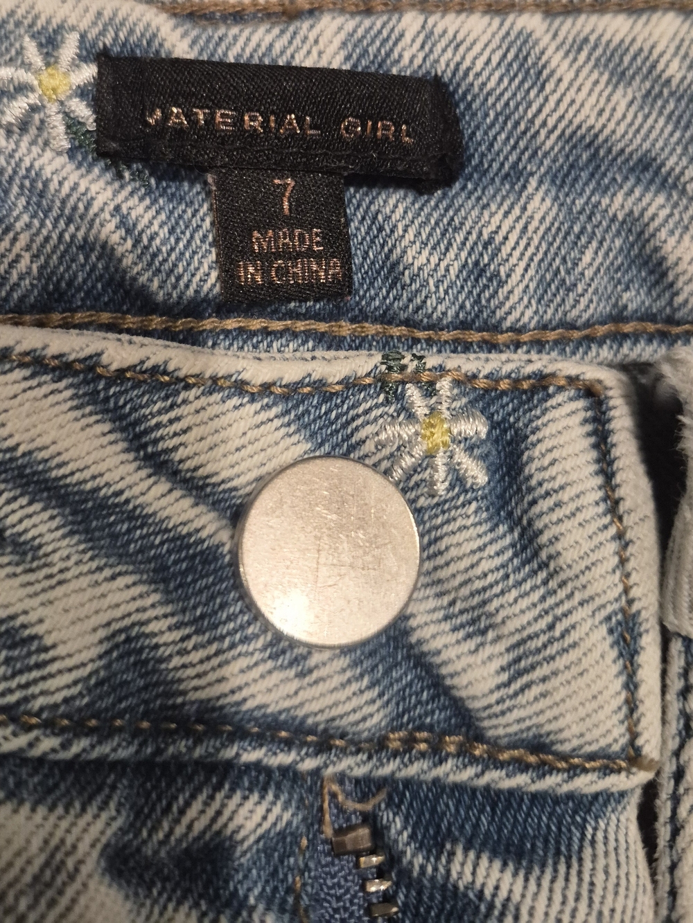Material Girl Light Blue Distressed Boyfriend Jeans with Embroidered Daisy's - Picture 2 of 4